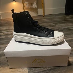 Mata high top platform sneaker
